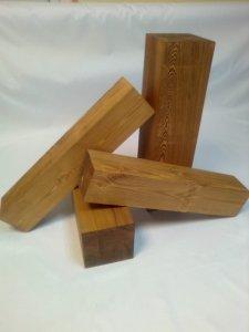 Брус сосны клееный цельноламельный.