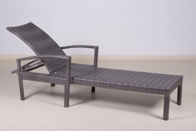 Шезлонг с подлокотниками ВАЙГАЧ 2025