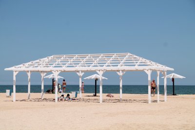 ДЕРЕВЯННЫЕ ПЛЯЖНЫЕ НАВЕСЫ