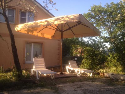 Пляжный зонт Фаэтон. Зонт телескопического сложения 3х3 м., квадратный с центральной стойкой. 2025 г.