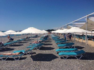 Пляжный зонт Кайра. Зонт диаметром 2,5 м, 6 спиц, блочное открывание. 2024 г.