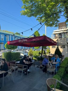 Зонт с боковой деревянной опорой. Малый Помор. Размер купола 3х3 м. 2025 г.