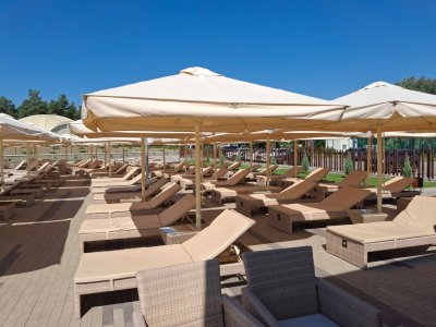 Пляжный зонт Фаэтон. Зонт телескопического сложения 3х3 м., квадратный с центральной стойкой. 2025 г.