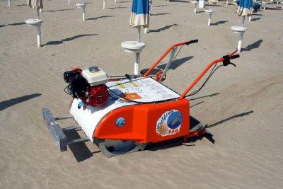 Delfino пляжеуборочная с двигателем HONDA 5.5 л.с. 