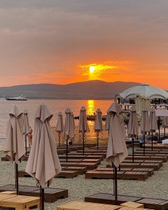 Пляжный зонт Кайра. Зонт диаметром 2,5 м, 6 спиц, блочное открывание. 2024 г.