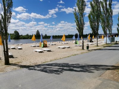 Зонт пляжный Чайка. Зонт 2х2 м. с центральной стойкой. Идеальный для зоны бассейна зонт. 2025 г.