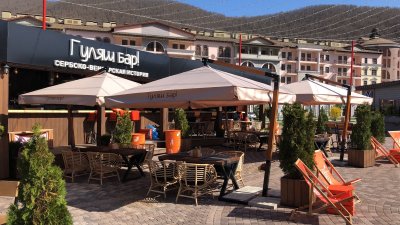 Зонт с боковой деревянной опорой. Малый Помор. Размер купола 3х3 м. 2025 г.