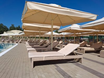 Пляжный зонт Фаэтон. Зонт телескопического сложения 3х3 м., квадратный с центральной стойкой. 2025 г.