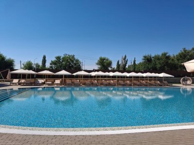 Пляжный зонт Фаэтон. Зонт телескопического сложения 3х3 м., квадратный с центральной стойкой. 2025 г.