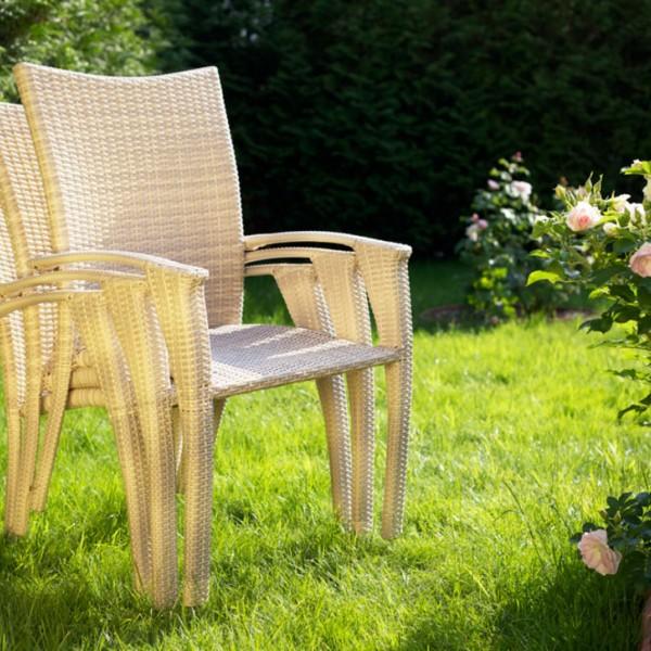 Стулья из ротанга для кафе и ресторана