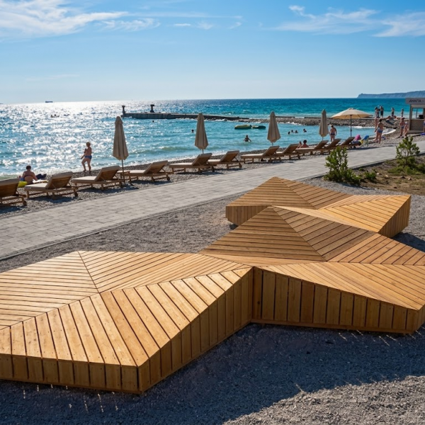 Пляжные деревянные настилы, подиумы. Деревянные пляжные изделия